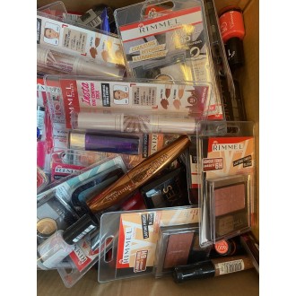 Rimmel lot revendeur makeup de 100 pc A 1,80€ l'unité